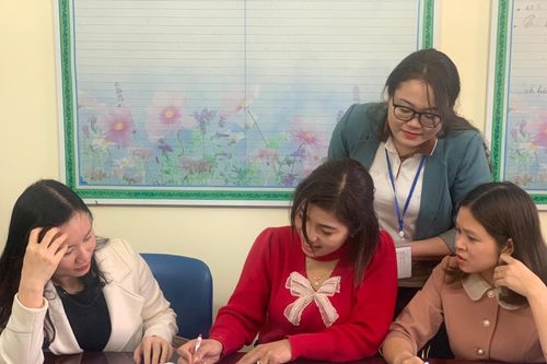 Lựa chọn sách giáo khoa: Đề cao vai trò cơ sở giáo dục
