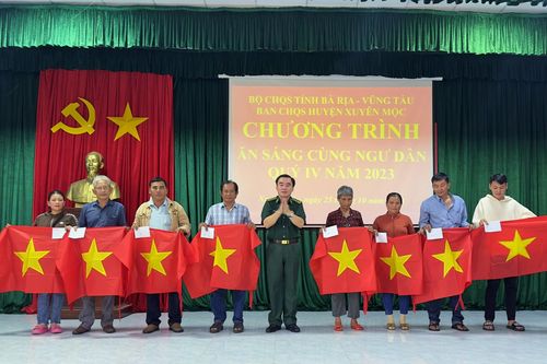 'Ăn sáng cùng ngư dân' để tuyên truyền bảo vệ chủ quyền biển, đảo