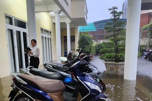 Ngập trụ sở UBND quận, hầm chui ở TPHCM sau mưa lớn: Chủ tịch UBND quận nói gì?