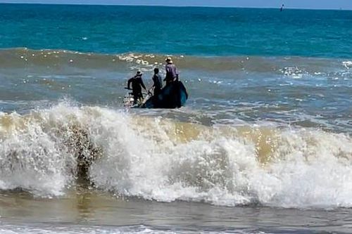 'Thót tim' những chuyến ra khơi mùa biển động
