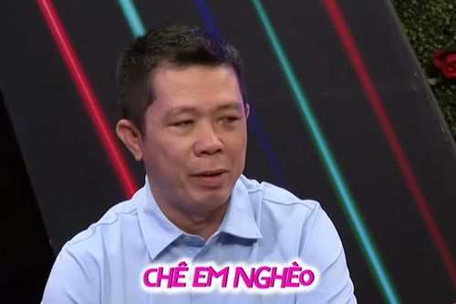 Người đàn ông nghẹn ngào tiết lộ từng quỳ gối cầu xin vợ cũ quay về
