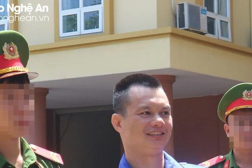 Cầm cố ô tô để buôn lô 'hàng' xuyên biên giới, gã trai mất cả mạng sống