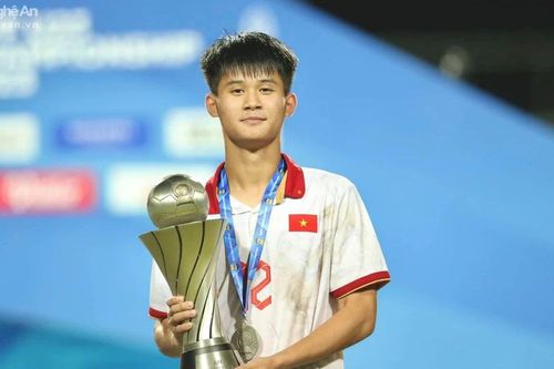 Hai sao trẻ của Sông Lam Nghệ An được tập huấn tại các câu lạc bộ Nhật Bản