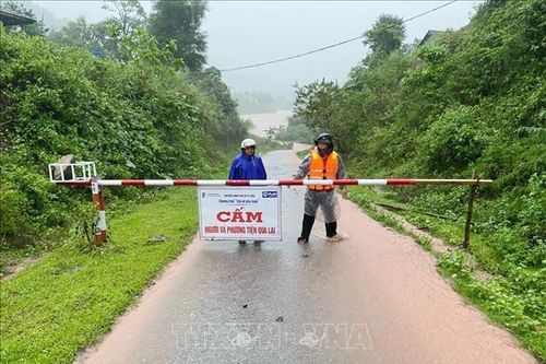 Quảng Trị: Khẩn trương khắc phục các điểm xói lở, hư hỏng, ngập lụt do mưa lớn