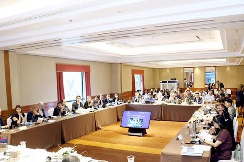 Giảm thiểu và ngăn ngừa tình trạng không quốc tịch