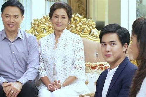 Sau giỗ đầu bố mẹ vợ, chồng đề nghị đưa ông bà ngoại về nhà mình thờ cúng