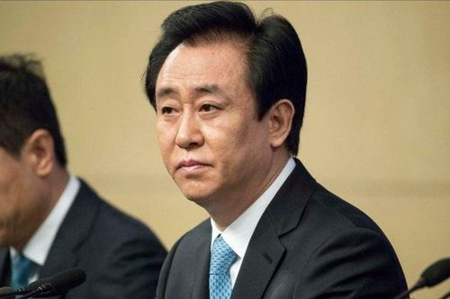 Chủ tịch Evergrande bị loại khỏi danh sách tỉ phú, có nguy cơ 'trắng tay' vào cuối tháng này