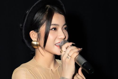 Bảo Yến Rosie xin lỗi về ồn ào 'gọi tên' năm xưa, tiết lộ quan hệ hiện tại với ca sĩ Thanh Hà