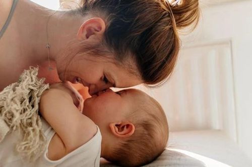 Hy vọng cho điều trị trầm cảm sau sinh từ nghiên cứu não bộ thay đổi khi mang thai