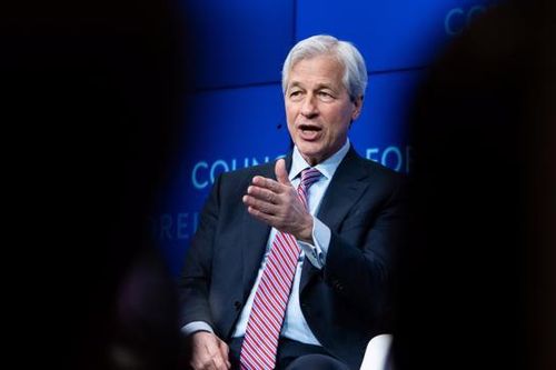 CEO JPMorgan Chase: Các ngân hàng trung ương dự báo kinh tế 'sai bét'