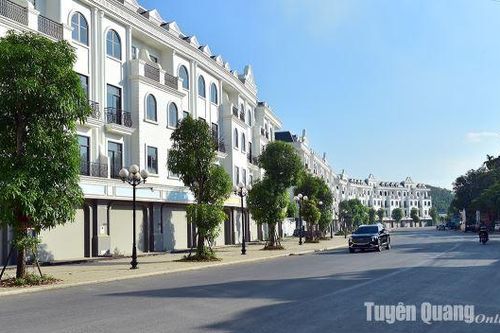 Tạo động lực phát triển kinh tế - xã hội
