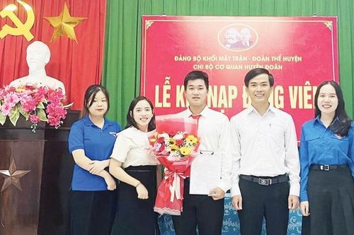 Gỡ khó trong phát triển đảng viên