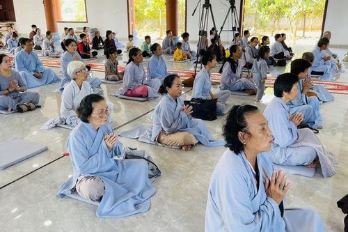 Ban Trị sự Phật giáo H.Bù Đăng tổ chức khóa tu 'Một ngày an lạc' tại chùa Đăng Pháp