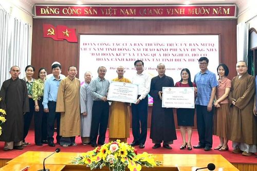 Đồng Nai: Ban Trị sự GHPGVN tỉnh và các tự viện trao 22 căn nhà Đại đoàn kết tại tỉnh Điện Biên