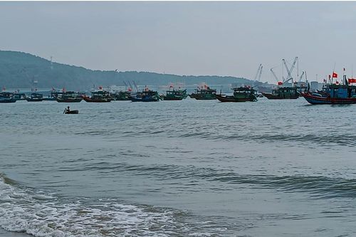 Ca ngợi Biển Hải Hà