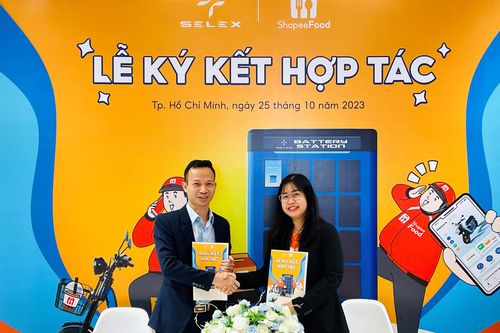 ShopeeFood 'bắt tay' Selex Motors triển khai xe máy điện giao hàng