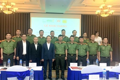 Nâng cao nhận thức về chuyển đổi số cho các doanh nghiệp CAND