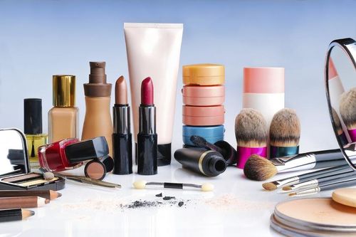 Cảnh báo người dân không sử dụng 3 mỹ phẩm không đạt chất lượng, có dấu hiệu giả xuất xứ