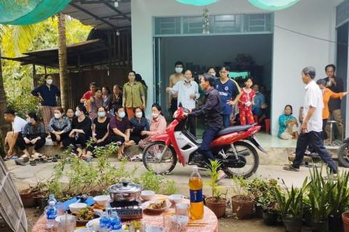 Bắt giam thiếu niên bỏ bả chó vào sữa khiến cha ruột và bà nội tử vong