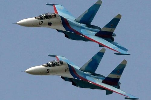 Chiến đấu cơ Su-27 của Nga chặn máy bay ném bom Mỹ trên biển Baltic
