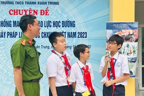 Xây dựng môi trường lành mạnh cho giới trẻ