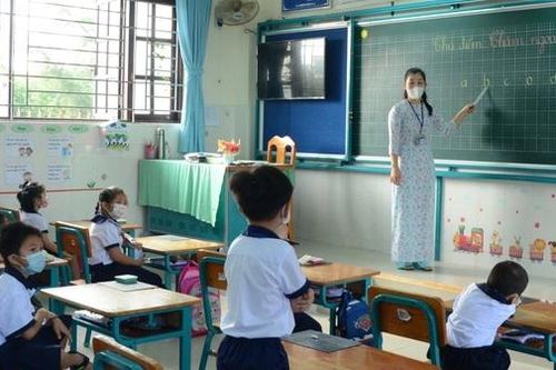 Đề xuất chi tiền dạy buổi 2 cho giáo viên tiểu học ở TPHCM