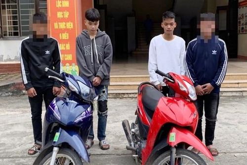 Khởi tố nhóm thanh niên thách thức CSGT để thỏa mãn thú vui