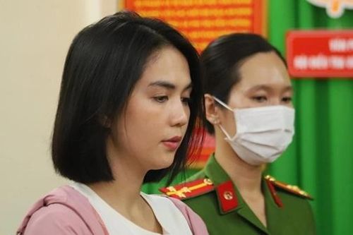 Trước khi làm người nổi tiếng phải là một công dân tốt