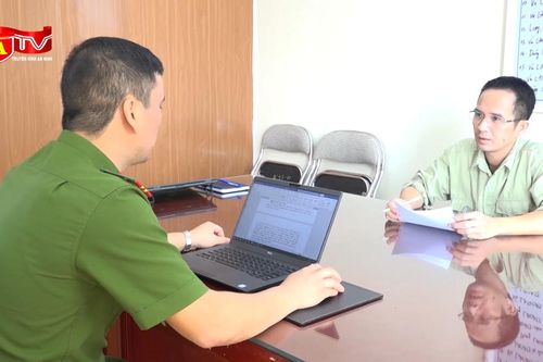 Chân dung 2 đối tượng 'khủng bố' tin nhắn phản cảm nhằm chiếm đoạt tài sản