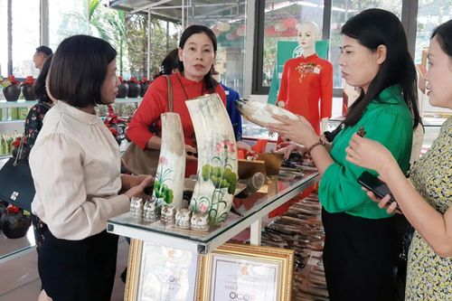 Sản phẩm OCOP độc lạ kéo khách cho du lịch nông thôn