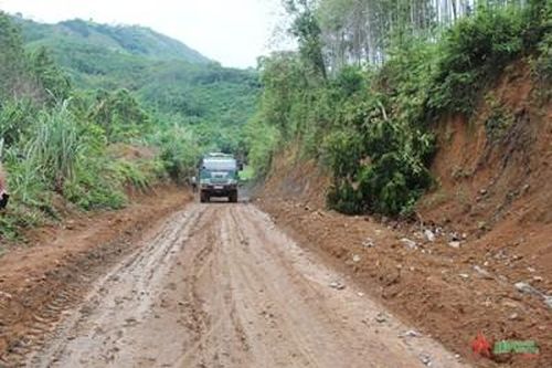 Bắc Kạn: Đầu tư cơ sở hạ tầng giao thông cho các xã đặc biệt khó khăn