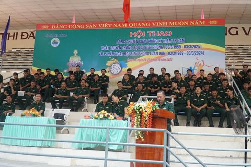Khai mạc Hội thao Bóng chuyền vòng bán kết khu vực III
