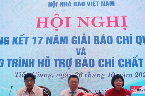 Tổng kết 17 năm giải báo chí Quốc gia và chương trình hỗ trợ tác phẩm báo chí chất lượng cao