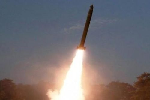 Hamas lần đầu tấn công Israel bằng tên lửa tầm xa