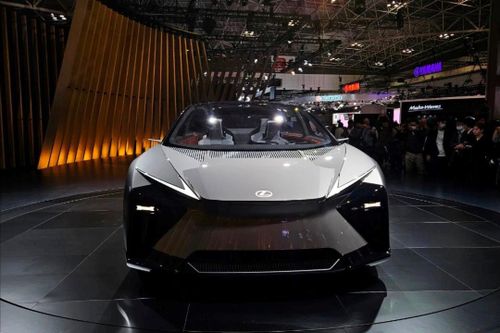 Lexus LF-ZC sẽ được bán vào năm 2026