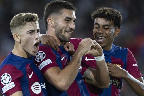 Barca chiến thắng ở Cúp C1: Lời thách đấu Real Madrid