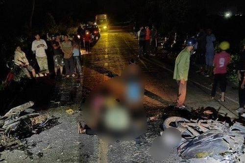 Không thấy mũ bảo hiểm ở hiện trường tai nạn khiến 4 thanh thiếu niên tử vong