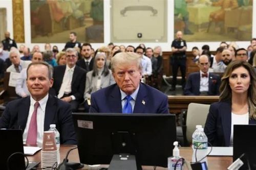 Cựu Tổng thống Mỹ Trump bị phạt vì vi phạm lệnh cấm phát ngôn tại tòa
