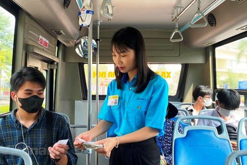 'Không có phương tiện giao thông công cộng nào rẻ như đi xe buýt'