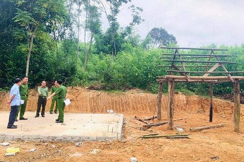 Nghệ An: Khắc phục khó khăn, nỗ lực hoàn thành nhà cho người nghèo