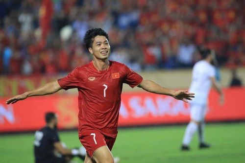Thua 3 trận liên tiếp, ĐT Việt Nam vẫn thăng tiến trên BXH FIFA