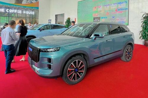 Loạt ôtô của Chery bất ngờ lộ diện 'không che' tại Việt Nam