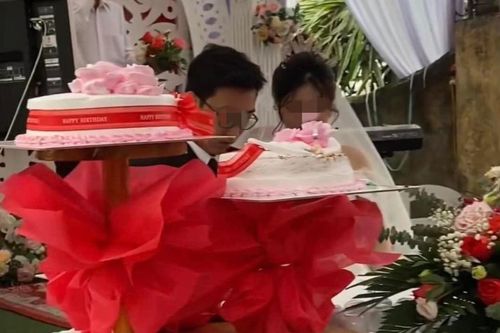 Đặt bánh kem cho tiệc cưới, cô dâu chú rể chán không buồn nói khi nhận thành phẩm