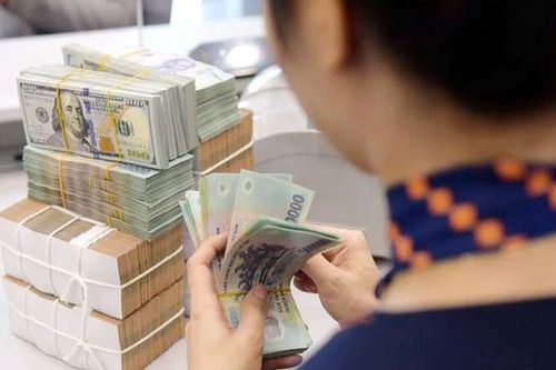Ngân hàng 'thừa tiền', lợi nhuận vẫn giảm mạnh