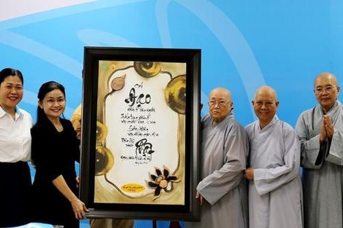 Lãnh đạo Hội LHPN Việt Nam tiếp Đoàn đại biểu Ni giới Giáo hội Phật giáo Việt Nam
