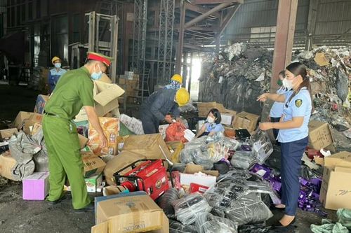 Bản tin Chống buôn lậu 26/10: Khởi tố 3 đối tượng về tội buôn bán, vận chuyển hàng cấm