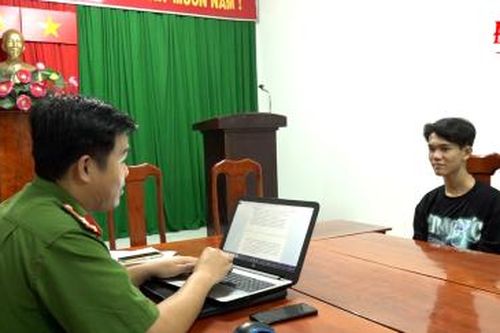Tạm giữ hình sự thiếu niên đâm người tử vong ở phường Đông Xuyên