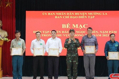Diễn tập chiến đấu xã Ngọc Chiến và Nặm Păm trong khu vực phòng thủ
