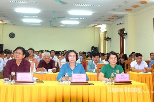Tập huấn nâng cao năng lực kiểm tra, giám sát, đánh giá cho cán bộ, hội viên nông dân