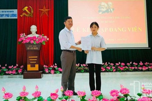 Gieo 'hạt giống đỏ' ở Trường THPT Phú Lương